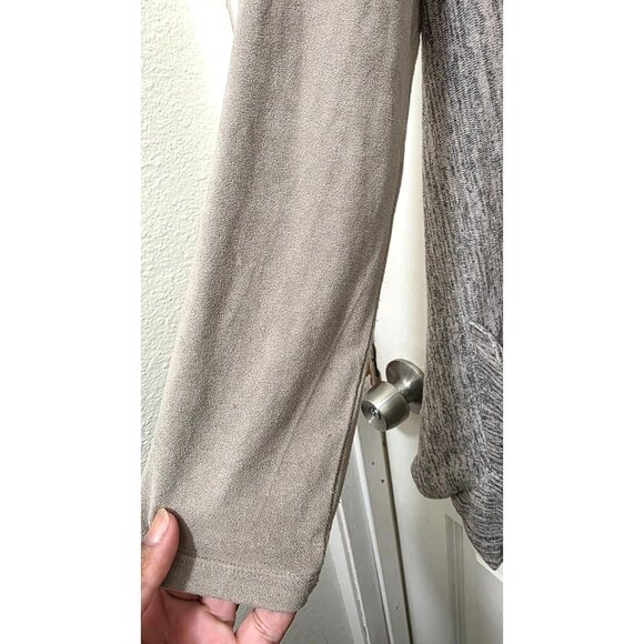 Logo by Lori Goldstein Women's Heather Gray Faux Suede Sleeve Cardigan Asymmetri - Picture 5 of 8